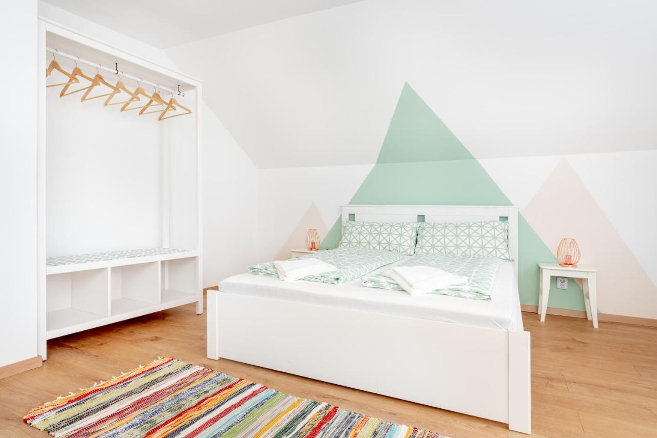 Menta Porta Apartment Zengovarkony ภายนอก รูปภาพ