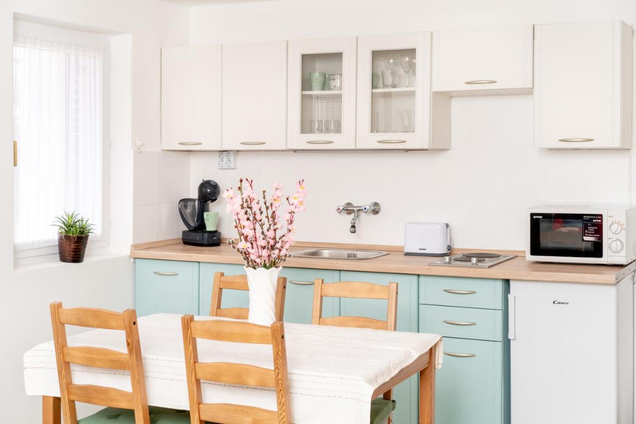 Menta Porta Apartment Zengovarkony ภายนอก รูปภาพ
